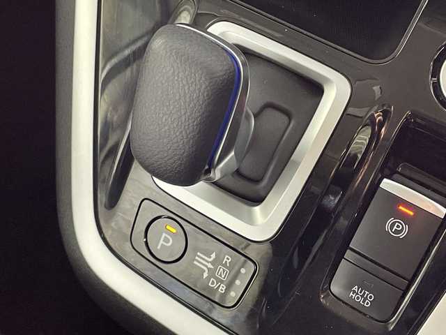 日産 セレナ e－パワー ハイウェイスター V 神奈川県 2018(平30)年 6.4万km ブリリアントシルバー プロパイロット/純正8型ナビ【MM517D-L】/・BT/フルセグTV/CD/DVD/BD/USB//AUX/アラウンドビューモニター/純正フリップダウンモニター/インテリジェントルームミラー/両側電動スライドドア/ハンズフリー/革巻きステアリング/ステアリングスイッチ/ステアリングヒーター/Autoライト/シートヒーター(D/N)/ETC/ドライブレコーダー/LEDヘッドライト/フォグランプ/インテリジェントキー/スペアキー/プッシュスタートボタン/2列目サンシェード/前後ソナー/純正15インチアルミホイール/純正フロアマット