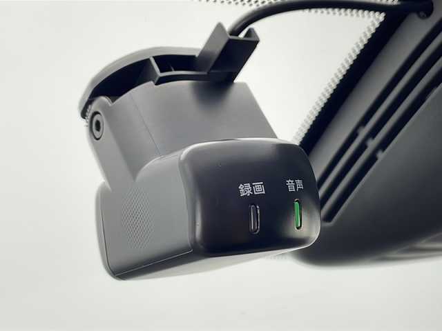 日産 セレナ ハイウェイスター V 千葉県 2022(令4)年 3.1万km ダークメタルグレー/ダイヤモンドブラック プロパイロット/エマージェンシーブレーキ/レーダークルーズコントロール/車線逸脱防止装置/踏み間違え防止/両側パワースライドドア/デジタルインナーミラー/純正SDナビ/フルセグテレビ/Bluetooth/フリップダウンモニター/ドライブレコーダー（前後）/ETC/純正フロアマット/純正ドアバイザー