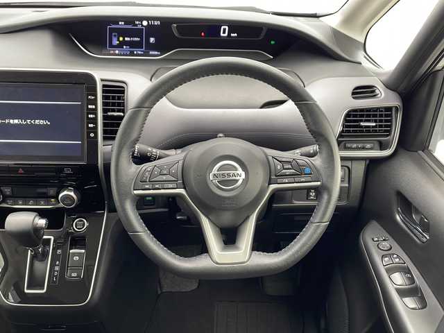 日産 セレナ ハイウェイスター V 千葉県 2022(令4)年 3.1万km ダークメタルグレー/ダイヤモンドブラック プロパイロット/エマージェンシーブレーキ/レーダークルーズコントロール/車線逸脱防止装置/踏み間違え防止/両側パワースライドドア/デジタルインナーミラー/純正SDナビ/フルセグテレビ/Bluetooth/フリップダウンモニター/ドライブレコーダー（前後）/ETC/純正フロアマット/純正ドアバイザー