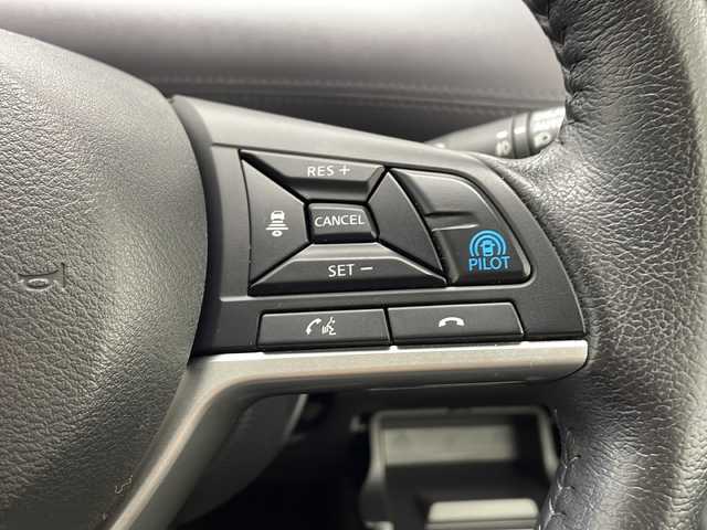 日産 セレナ ハイウェイスター V 千葉県 2022(令4)年 3.1万km ダークメタルグレー/ダイヤモンドブラック プロパイロット/エマージェンシーブレーキ/レーダークルーズコントロール/車線逸脱防止装置/踏み間違え防止/両側パワースライドドア/デジタルインナーミラー/純正SDナビ/フルセグテレビ/Bluetooth/フリップダウンモニター/ドライブレコーダー（前後）/ETC/純正フロアマット/純正ドアバイザー