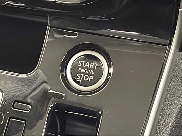 日産 セレナ ハイウェイスター V 千葉県 2022(令4)年 3.1万km ダークメタルグレー/ダイヤモンドブラック プロパイロット/エマージェンシーブレーキ/レーダークルーズコントロール/車線逸脱防止装置/踏み間違え防止/両側パワースライドドア/デジタルインナーミラー/純正SDナビ/フルセグテレビ/Bluetooth/フリップダウンモニター/ドライブレコーダー（前後）/ETC/純正フロアマット/純正ドアバイザー