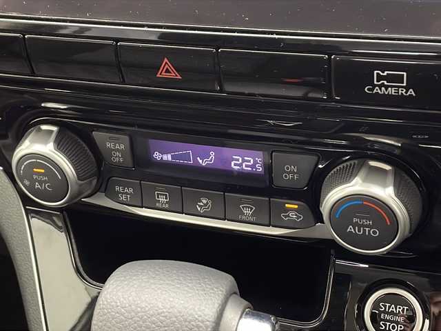 日産 セレナ ハイウェイスター V 千葉県 2022(令4)年 3.1万km ダークメタルグレー/ダイヤモンドブラック プロパイロット/エマージェンシーブレーキ/レーダークルーズコントロール/車線逸脱防止装置/踏み間違え防止/両側パワースライドドア/デジタルインナーミラー/純正SDナビ/フルセグテレビ/Bluetooth/フリップダウンモニター/ドライブレコーダー（前後）/ETC/純正フロアマット/純正ドアバイザー