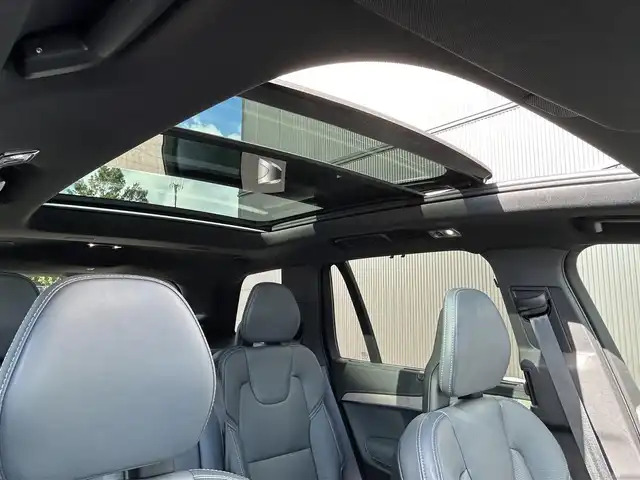 ボルボ ＸＣ９０ B6 AWD インスクリプション 長野県 2020(令2)年 4万km グレーⅡ エアサス装着車 /パノラマサンルーフ /HUD /Bowers＆Wilkinsサウンド /CarPlay /ブルー系レザーシート /ベンチレーション /シートヒーター /クリスタルシフトノブ /ステアリングヒーター /PWバックドア /純正ナビ /360°カメラ