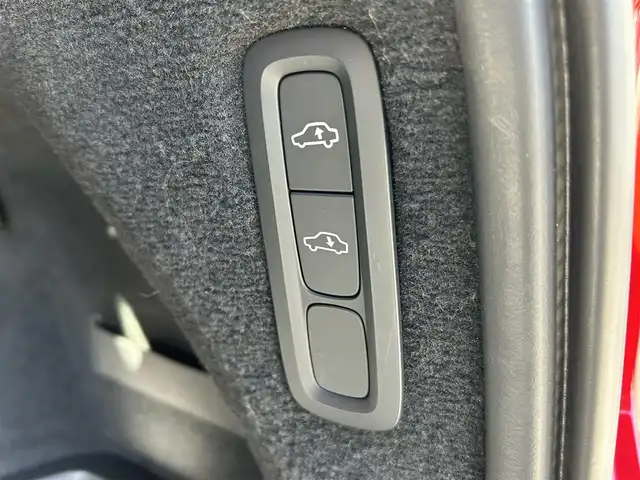 ボルボ ＸＣ９０ B6 AWD インスクリプション 長野県 2020(令2)年 4万km グレーⅡ エアサス装着車 /パノラマサンルーフ /HUD /Bowers＆Wilkinsサウンド /CarPlay /ブルー系レザーシート /ベンチレーション /シートヒーター /クリスタルシフトノブ /ステアリングヒーター /PWバックドア /純正ナビ /360°カメラ