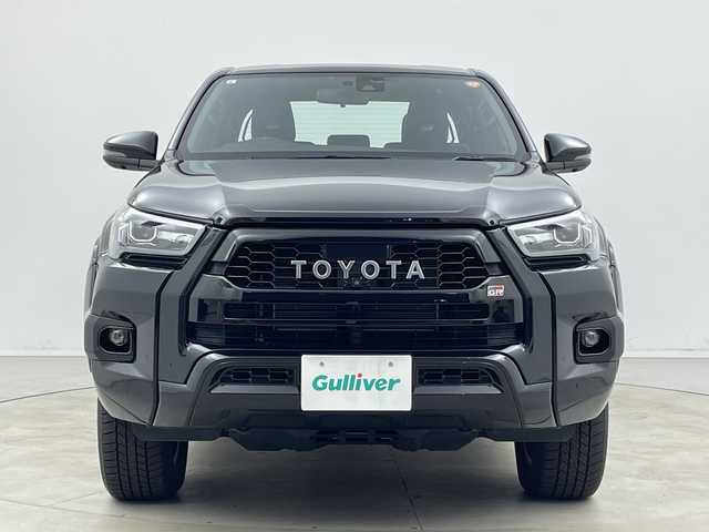 トヨタ ハイラックス Z GRスポーツ 新潟県 2023(令5)年 2.3万km アティチュードブラックマイカ ワンオーナー/4WD/純正メモリナビ/　Bluetooth/USB/プリクラッシュセーフティ/レーンキープアシスト/レーダークルーズコントロール/全方位モニター/前後コーナーセンサー/ハーフレザーシート/D席メモリーシート/ETC/アイドリングストップ/レザーステアリング/ステアリングスイッチ/パドルシフト/トノカバー