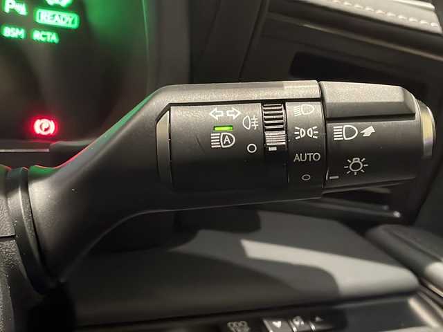 レクサス ＬＣ 500h Sパッケージ 新潟県 2018(平30)年 2.7万km グラファイトブラックガラスフレーク オプション装備/マークレビンソンリファレンスサラウンドサウンドシステム/カラーヘッドアップディスプレイ/標準装備/10.3インチワイドディスプレイ（フルセグTV、CD、DVD、Blu-ray、Miracast、Bluetooth、SD、USB、AUX）/バックカメラ/ETC2.0/ブラインドスポットモニター/プリクラッシュセーフティ/レーダークルーズコントロール/レーンキーピングアシスト/オートマチックハイビーム/CFRPルーフ、CFRPスカッフプレート/21インチ鍛造アルミホイール（ポリッシュ仕上げ＋ブラック塗装）/アクティブリヤウイング/ トルセンLSD/ギヤ比可変ステアリング［VGRS］/VDIM（アクティブステアリング統合制御付）/LDH（レクサス・ダイナミック・ハンドリングシステム）/アルカンターラルーフ/サンバイザー/ピラー・ルーフサイドガーニッシュ/パッケージトレイ/アルカンターラメーターフード/運転席・助手席アルカンターラ/本革スポーツシート（ベンチレーション・ヒーター付）＆後席アルカンターラシート/運転席・助手席8Wayパワーシート/クリアランスソナー/純正フロアマット