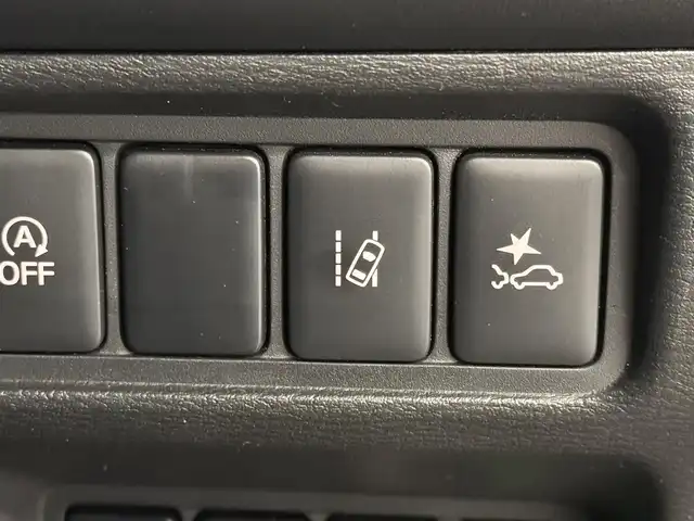 三菱 デリカＤ：５ ジャスパー 三重県 2020(令2)年 2.4万km アイガーグレーM/ダイヤモンドブラックマイカ ディーゼル・ターボ/フルタイム4WD/MTモード付インパネ8AT/純正 10.1インチナビ QY9000MC/（FM/AM/TV/Music Catcher/Bluetooth/CD/DVD/SD/USB/iPod/HDMI/AUX）/11.5インチ 純正 後席フリップダウンモニター［ALPINE製］/マルチアラウンドモニター/両側オートスライドドア/e-Assist/・衝突被害軽減ブレーキシステム/・車線逸脱警報システム/・レーダークルーズコントロールシステム/・オートハイビーム/・誤発進抑制機能（前進時）/・後側方車両検知警報システム（レーンチェンジアシスト機能付）［BSW/LCA］/・後退時交差車両検知警報システム［RCTA］/装備/・ハーフレザーシート/・パワーシート（D6way）/・左右独立オートエアコン/・後席クーラー＆ヒーター/・AC100V電源コンセント（100W）/・オートライト/・LED ヘッドランプ＋フロントフォグランプ/・パドルシフト/・純正18inAW/・プッシュスタート/・保/取/・スマートキーx2/など