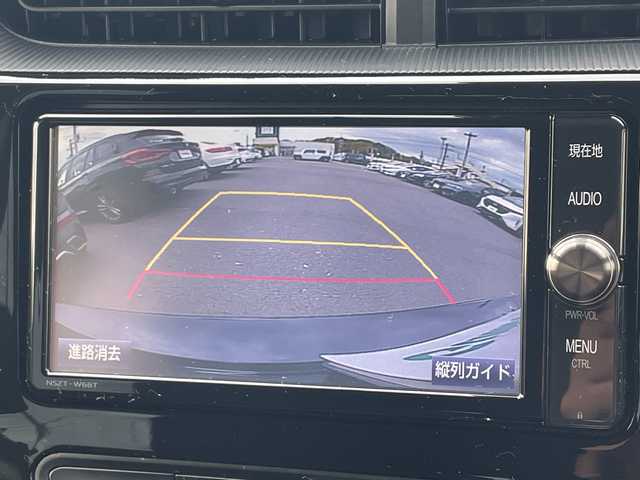 トヨタ アクア S 山口県 2017(平29)年 6.6万km ブラックマイカ 純正SDナビ/（AM/FM/CD/DVD/フルセグTV/Bluetooth接続）/バックカメラ/ドライブレコーダー（F/R）/純正フロアマット/ステアリングリモコンアダプター/レーダー探知機/ETC/アイドリングストップ/オートライト/スマートキー/エンジンスタートボタン/取扱説明書/車線逸脱警報