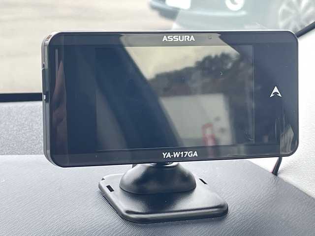 トヨタ アクア S 山口県 2017(平29)年 6.6万km ブラックマイカ 純正SDナビ/（AM/FM/CD/DVD/フルセグTV/Bluetooth接続）/バックカメラ/ドライブレコーダー（F/R）/純正フロアマット/ステアリングリモコンアダプター/レーダー探知機/ETC/アイドリングストップ/オートライト/スマートキー/エンジンスタートボタン/取扱説明書/車線逸脱警報