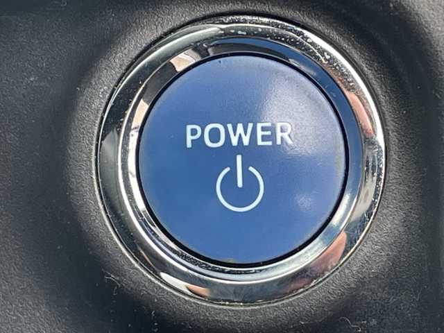 トヨタ アクア S 山口県 2017(平29)年 6.6万km ブラックマイカ 純正SDナビ/（AM/FM/CD/DVD/フルセグTV/Bluetooth接続）/バックカメラ/ドライブレコーダー（F/R）/純正フロアマット/ステアリングリモコンアダプター/レーダー探知機/ETC/アイドリングストップ/オートライト/スマートキー/エンジンスタートボタン/取扱説明書/車線逸脱警報