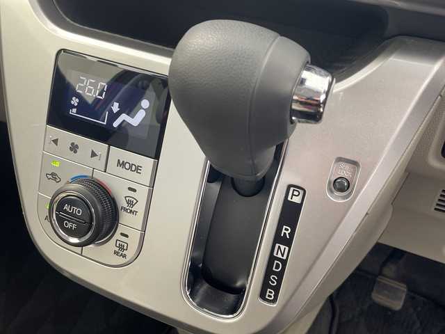 ダイハツ キャスト スタイル X リミテッド SAⅢ 岐阜県 2020(令2)年 3.4万km ファイアークォーツレッドM 純正SDナビ/フルセグ/BT/DVD/バックカメラ/純正ドライブレコーダー/スマートアシストIII/・衝突回避支援ブレーキ/・車線逸脱警報機能/・誤発進抑制制御機能/・先行車発進お知らせ機能/・オートハイビーム/前席シートヒーター/コーナーセンサー/ベンチシート/純正フロアマット/サイドバイザー/オートライト/ヘッドライトレベライザー/センターコンソール/プッシュスタート/電格ミラー/スマートキー