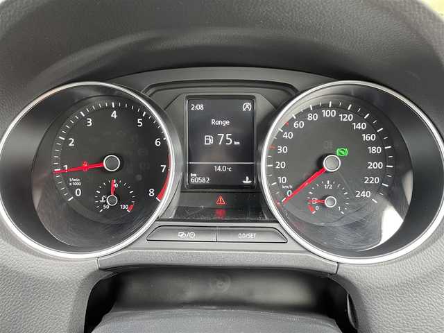 フォルクスワーゲン ポロ TSIコンフォートライン 石川県 2015(平27)年 6.1万km 白 社外ナビ(carrozzeria)/フルセグTV/CD/DVD/SD/ETC/USB入力端子/純正フロアマット/アイドリングストップ/リモコンキー/純正15インチアルミホイール