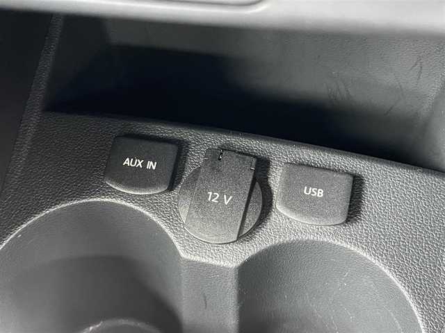 フォルクスワーゲン ポロ TSIコンフォートライン 石川県 2015(平27)年 6.1万km 白 社外ナビ(carrozzeria)/フルセグTV/CD/DVD/SD/ETC/USB入力端子/純正フロアマット/アイドリングストップ/リモコンキー/純正15インチアルミホイール