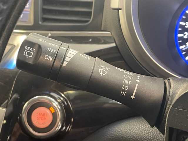 日産 エルグランド 250HWS アーバンクロム 静岡県 2012(平24)年 11.6万km ブリリアントホワイトパール (株)IDOMが運営する【じしゃロン浜松店】の自社ローン専用車両になりますこちらは現金またはオートローンご利用時の価格です。自社ローンご希望の方は別途その旨お申付け下さい/メーカーオプションナビ/純正フリップダウンモニター/両側パワースライドドア/フルセグテレビ/社外20inAW/アラウンドビューモニター/ハーフレザーシート/フォグランプ/ドアバイザー