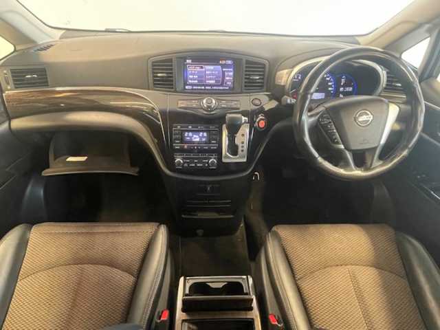 日産 エルグランド 250HWS アーバンクロム 静岡県 2012(平24)年 11.6万km ブリリアントホワイトパール (株)IDOMが運営する【じしゃロン浜松店】の自社ローン専用車両になりますこちらは現金またはオートローンご利用時の価格です。自社ローンご希望の方は別途その旨お申付け下さい/メーカーオプションナビ/純正フリップダウンモニター/両側パワースライドドア/フルセグテレビ/社外20inAW/アラウンドビューモニター/ハーフレザーシート/フォグランプ/ドアバイザー