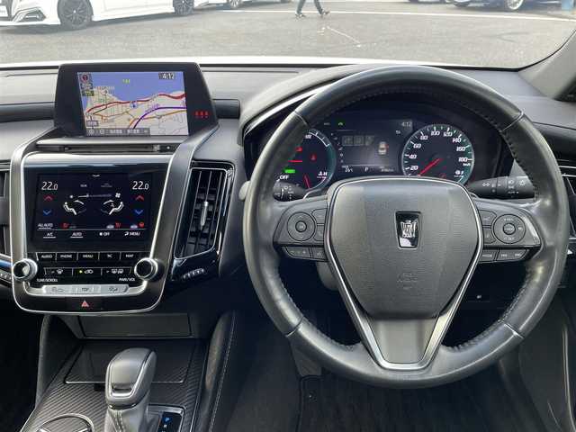 トヨタ クラウン ハイブリッド RS 島根県 2018(平30)年 4.7万km ホワイトパールクリスタルシャイン モデリスタエアロ /純正ナビ/CD/DVD/DTV/Bluetooth/パノラミックビューモニター/レーダークルーズコントロール/クリアランスソナー /BSM/LEDオートライト/オートマチックハイビーム /パワーシート/シートヒーター /ステアリングヒーター/ステアリングスイッチ/ドライブレコーダー/ビルトインETC/純正フロアマット/ドアバイザー/スマートキー/スペアキー /プッシュスタート