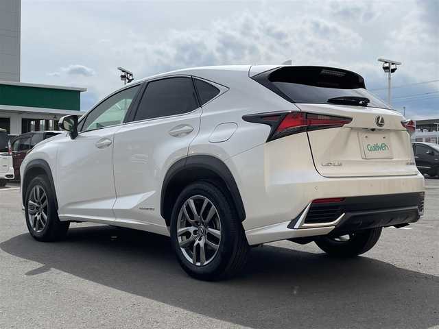 レクサス ＮＸ 300h 東京都 2018(平30)年 3.5万km ソニッククォーツ 純正ナビ/バックモニター/プリクラッシュセーフティ/レーンディパーチャー/レーダークルーズコントロール/シートヒーター/ＥＴＣ/ドライブレコーダー/パワーシート/電動リアゲート/スマートキー