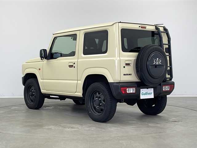 スズキ ジムニー XL 新潟県 2022(令4)年 3.5万km シフォンアイボリーM スマートキー/社外メモリナビ(AVIC-RL512)/フルセグTV/バックカメラ/ETC/純正ゴムフロアマット/革調シートカバー/社外リアラダー/スペアキー/ターボ