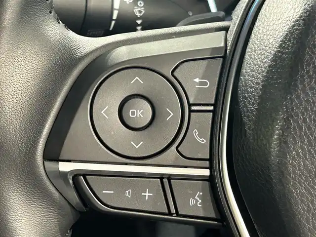 トヨタ カムリ WSレザーパッケージ 愛知県 2021(令3)年 2.8万km ダークブルーマイカM 純正９インチディスプレイオーディオ/衝突軽減ブレーキ/レーダークルーズコントロール　/レーンキープアシスト/クリアランスソナー/ブラインドスポットモニター/ビルトインＥＴＣ２．０/レザーシート/シートヒーター/バックカメラ/パドルシフト/ドライブレコーダー/カラーヘッドアップディスプレイ　/純正18インチアルミホイール/純正フロアマット/4WD