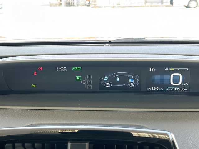 トヨタ プリウス S 愛媛県 2019(令1)年 10.2万km エモーショナルレッドⅡ ワンオーナー/純正SDナビ(NSZT-W68T)/・フルセグTV/・Bluetooth接続/・CD/DVD再生/・AM/FM/バックカメラ/ビルトインETC/ToyotaSafetySense/・プリクラッシュセーフティ/・レーンディパーチャーアラート/・レーダークルーズコントロール/・オートマチックハイビーム/・レーンキーピングアシスト/・コーナーセンサー/先行車発進アラート/横滑り防止装置/前後ドライブレコーダー/純正15インチアルミホイール/スマートキー/スペアキー