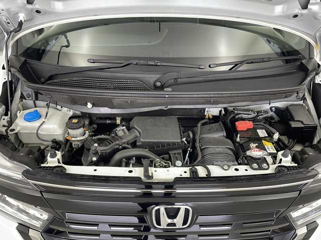 ホンダ Ｎ ＢＯＸ カスタム L ターボ スタイル+ブラック 岐阜県 2023(令5)年 3.5万km プラチナホワイトパール 純正9インチナビ/（CD/DVD/フルセグ/Bluetooth）/純正12.8型フリップダウンモニター/バックカメラ/前後ドライブレコーダー/両側パワースライド/ハーフレザーシート/ホンダセンシング/・衝突軽減ブレーキ/・オートハイビーム/・誤発進抑制機能/・後方誤発進抑制機能/・路外逸脱警報機能/・アダプティブクルーズコントロール/・車線維持支援システム/・歩行者事故低減ステアリング^/・先行車発進お知らせ機能/・標識認識機能/オートホールド/LEDヘッドライト/スマートキー