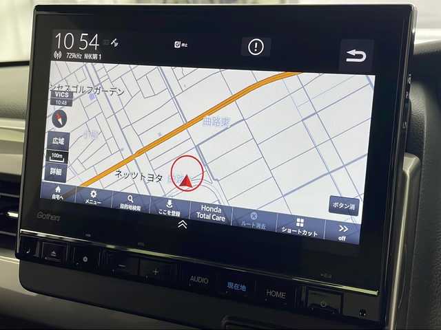 ホンダ Ｎ ＢＯＸ カスタム L ターボ スタイル+ブラック 岐阜県 2023(令5)年 3.5万km プラチナホワイトパール 純正9インチナビ/（CD/DVD/フルセグ/Bluetooth）/純正12.8型フリップダウンモニター/バックカメラ/前後ドライブレコーダー/両側パワースライド/ハーフレザーシート/ホンダセンシング/・衝突軽減ブレーキ/・オートハイビーム/・誤発進抑制機能/・後方誤発進抑制機能/・路外逸脱警報機能/・アダプティブクルーズコントロール/・車線維持支援システム/・歩行者事故低減ステアリング^/・先行車発進お知らせ機能/・標識認識機能/オートホールド/LEDヘッドライト/スマートキー