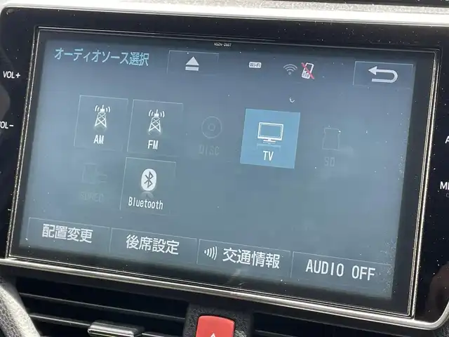 トヨタ ノア Si ダブルバイビー 滋賀県 2018(平30)年 6.3万km ブラック 禁煙車/純正10型ナビ/CD/DVD/Bluetooth/SD/フルセグTV/バックカメラ/フリップダウンモニター/ETC/両側パワースライドドア/クルーズコントロール/トヨタセーフティセンス/レーンキープアシスト/ドライブレコーダー/ハーフレザーシート/純正アルミホイール/アイドリングストップ/LEDヘッドライト/オートハイビーム