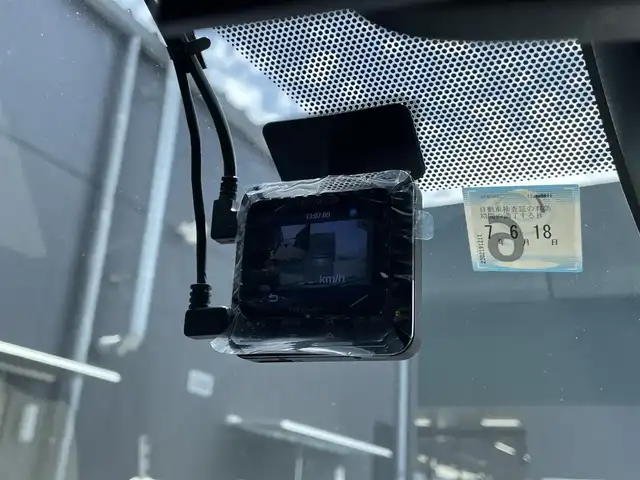 トヨタ ノア Si ダブルバイビー 滋賀県 2018(平30)年 6.3万km ブラック 禁煙車/純正10型ナビ/CD/DVD/Bluetooth/SD/フルセグTV/バックカメラ/フリップダウンモニター/ETC/両側パワースライドドア/クルーズコントロール/トヨタセーフティセンス/レーンキープアシスト/ドライブレコーダー/ハーフレザーシート/純正アルミホイール/アイドリングストップ/LEDヘッドライト/オートハイビーム