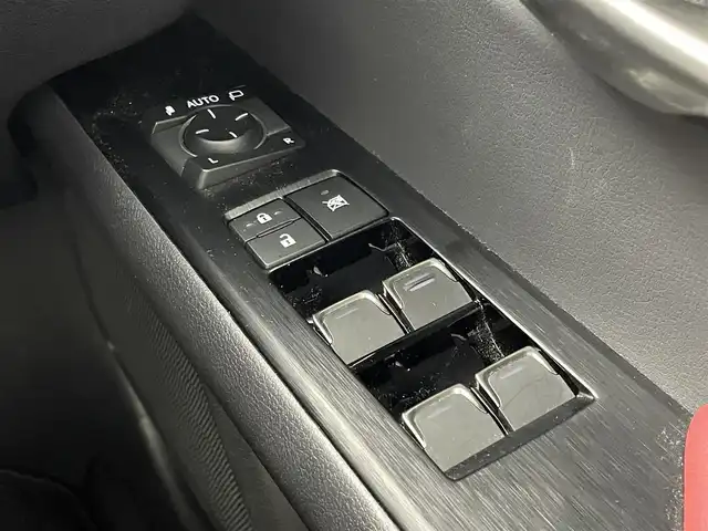レクサス ＵＸ 200 Fスポーツエモーショナルエクスプローラ 茨城県 2023(令5)年 2.1万km ブラック/ホワイトノーヴァガラスフレーク 純正12.3型DA/全方位カメラ/フルセグ/サンルーフ/衝突被害軽減ブレーキ/車線逸脱抑制装置/レーダークルーズコントロール/オートマチックハイビーム/クリアランスソナー/BSM/ハンズフリーバックドア/ETC2.0/ドラレコ/シートヒーター/ベンチレーション/ステアリングヒーター/純正18インチAW/3眼LEDヘッドライト/スマートキー