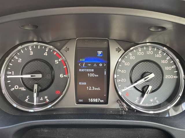トヨタ ハイラックス Z 愛媛県 2022(令4)年 1.7万km オキサイドブロンズM GRスポーツバー/GRサイドステップ/GRマッドフラップ/GRマフラー/純正ベッドライナー/純正ブラックパッケージ/・フェンダーガーニッシュ/・フードガーニッシュ/・ボディサイドモールディング/プリクラッシュセーフティ/レーダークルーズコントロール/コーナーセンサー/LEDヘッドライト/純正ナビ(NSCN-W68)/・フルセグTV Bluetooth CD MSV SD/バックカメラ/ETC/スマートキー2個/ワンオーナー
