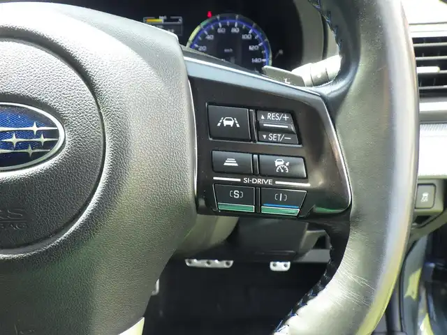 スバル レヴォーグ 1．6GT－S アイサイト 千葉県 2015(平27)年 5.1万km スティールブルーグレーM アイサイト/純正ダイヤトーンサウンドナビ/【DVD/CD再生機能　Bluetooth接続】/バックカメラ/革巻きステアリング/パドルシフト/ETC/LEDヘッドライト/フォグライト/ウインカーミラー/純正18インチアルミホイル/サイド/カーテンエアバッグ/スマートキー