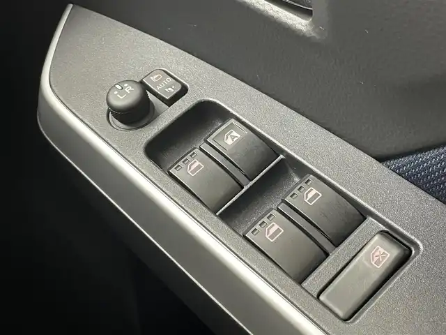 ダイハツ トール カスタムG ターボ 茨城県 2021(令3)年 3.2万km ブラックマイカメタリック 純正ナビ/全周囲カメラ/フルセグ/衝突被害軽減ブレーキ/車線逸脱抑制装置/レーダークルーズコントロール/オートマチックハイビーム/クリアランスソナー/両側電動スライドドア/ETC/ドラレコ/純正15インチAW/LEDヘッドライト/スマートキー