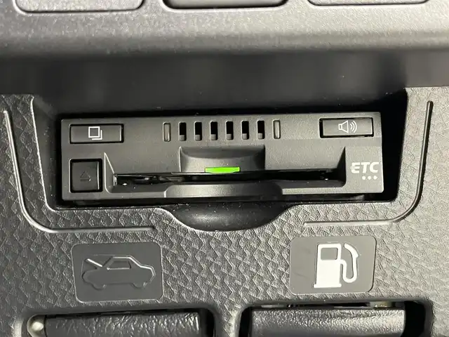 ダイハツ トール カスタムG ターボ 茨城県 2021(令3)年 3.2万km ブラックマイカメタリック 純正ナビ/全周囲カメラ/フルセグ/衝突被害軽減ブレーキ/車線逸脱抑制装置/レーダークルーズコントロール/オートマチックハイビーム/クリアランスソナー/両側電動スライドドア/ETC/ドラレコ/純正15インチAW/LEDヘッドライト/スマートキー