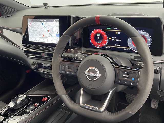 日産 オーラ ニスモ 新潟県 2021(令3)年 3.3万km ガーネットレッド/スーパーブラック 2トーン 　ワンオーナー/　日産コネクトナビ/　フルセグテレビ/　アラウンドビューモニター/　アイドリングストップ/　ウィンカーミラー/　プロパイロット/　ドアバイザー/　プッシュスタート/　ETC/　デジタルインナーミラー/　インテリジェントキー/　LEDヘッドライト/　Bluetooth