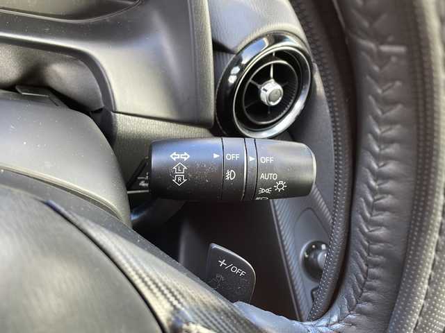 マツダ デミオ XD ツーリング 青森県 2015(平27)年 8.4万km アルミニウムメタリック ・4WD/・ディーゼルターボ/・純正ナビ/・Bluetooth/・フルセグTV/・バックカメラ/・衝突軽減ブレーキ/・クルーズコントロール/・レーンキープアシスト/・コーナーセンサー/・純正LEDヘッドライト/・純正16AW/・オートライト/・プッシュスタート/・スマートキー/・パドルシフト/・スペアキーあり