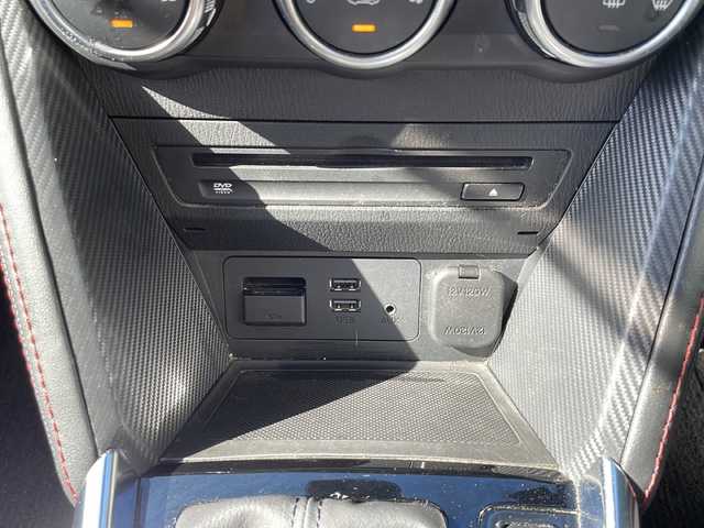 マツダ デミオ XD ツーリング 青森県 2015(平27)年 8.4万km アルミニウムメタリック ・4WD/・ディーゼルターボ/・純正ナビ/・Bluetooth/・フルセグTV/・バックカメラ/・衝突軽減ブレーキ/・クルーズコントロール/・レーンキープアシスト/・コーナーセンサー/・純正LEDヘッドライト/・純正16AW/・オートライト/・プッシュスタート/・スマートキー/・パドルシフト/・スペアキーあり