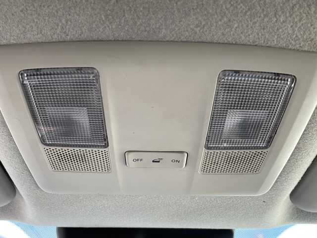 マツダ デミオ XD ツーリング 青森県 2015(平27)年 8.4万km アルミニウムメタリック ・4WD/・ディーゼルターボ/・純正ナビ/・Bluetooth/・フルセグTV/・バックカメラ/・衝突軽減ブレーキ/・クルーズコントロール/・レーンキープアシスト/・コーナーセンサー/・純正LEDヘッドライト/・純正16AW/・オートライト/・プッシュスタート/・スマートキー/・パドルシフト/・スペアキーあり