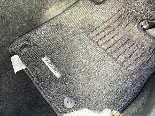 マツダ デミオ XD ツーリング 青森県 2015(平27)年 8.4万km アルミニウムメタリック ・4WD/・ディーゼルターボ/・純正ナビ/・Bluetooth/・フルセグTV/・バックカメラ/・衝突軽減ブレーキ/・クルーズコントロール/・レーンキープアシスト/・コーナーセンサー/・純正LEDヘッドライト/・純正16AW/・オートライト/・プッシュスタート/・スマートキー/・パドルシフト/・スペアキーあり