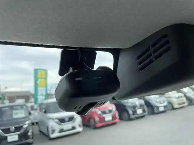 スズキ スペーシア カスタム HYBRID XS ターボ 栃木県 2019(平31)年 7.1万km ピュアホワイトP 純正SDナビ/・CN-RZ846/・Bluetooth CD DVD/・TV フルセグ/・アラウンドビューモニター/クルーズコントロール/両側パワースライドドア/純正ナビ連動ドライブレコーダー/ETC/ヘッドアップディスプレイ/パドルシフト/リアサンシェード/ハーフレザーシート/純正15インチアルミホイール/衝突被害軽減システム/コーナーセンサー/オートライト/LEDヘッドライト