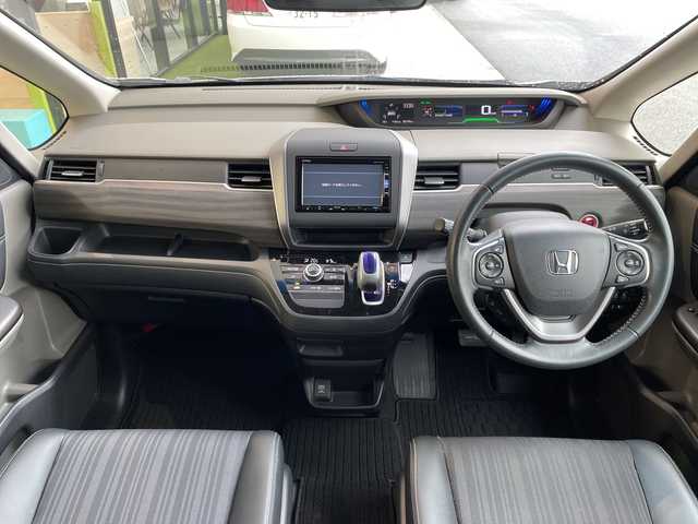 ホンダ フリード＋ ハイブリット G ホンダセンシング 宮城県 2016(平28)年 5.8万km ホワイトオーキッドパール 純正ナビ　SDカードなし/両側パワースライドドア/レーダークルーズコントロール/バックカメラ/純正アルミホイール/LEDヘッドライト/レーンキープアシスト/ドライブレコーダー/ETC/衝突軽減システム/フルセグ/CD DVD/ステアリングスイッチ/スマートキー/プッシュスタート