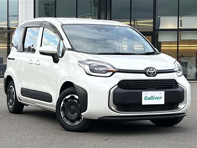 トヨタ シエンタ ハイブリッド Z 青森県 2022(令4)年 1.3万km ホワイトパールクリスタルシャイン ・4WD/・寒冷地仕様/・純正メーカーOPナビ/・ディスプレイオーディオ/・AM/FM/BT/TV/・両側パワースライドドア/・衝突軽減装置/・レーンキープアシスト/・横滑り抑制装置/・全方位バックカメラ/・ビルトインETC/・D＋N席シートヒーター/・ステアリングヒーター/・USB/タイプCソケット/・LEDヘッドライト/・保証書、取説