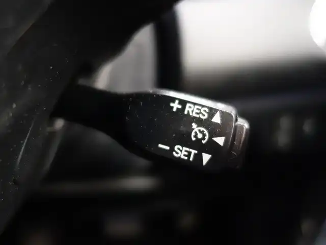 トヨタ ハリアー ハイブリッド プレミアム 山形県 2014(平26)年 6.9万km ホワイトパールクリスタルシャイン 4WD/モデリスタエアロ/アルパイン 9 インチ SDナビ/　　【CD DVD BT フルセグ】/バックカメラ/電動リアゲート/クルーズコントロール/LEDオートライト/ハーフレザーシート/パワーシート/シートヒーター/純正17インチアルミホイール/アイドリングストップ/MTモード付AT/ステアリングスイッチ/電動格納ウィンカーミラー/フォグランプ/スマートキー/ETC