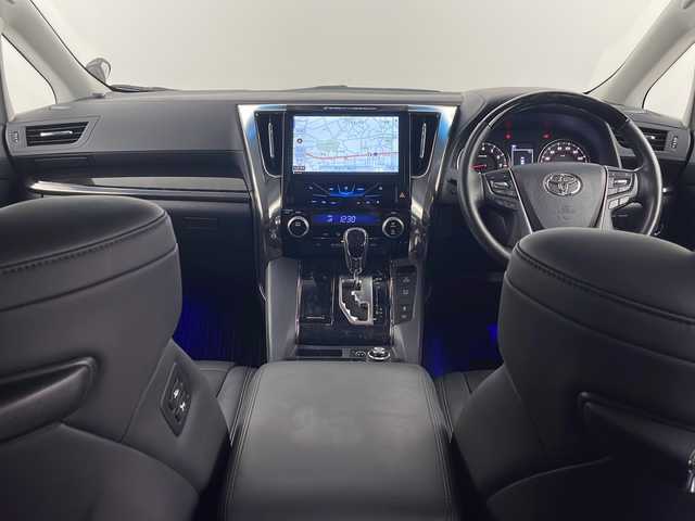 トヨタ アルファード S Cパッケージ 埼玉県 2020(令2)年 4.5万km スパークリングブラックパールクリスタルシャイン モデリスタエアロ　/後席モニター　/社外ナビ　/　AM/FM/CD/DVD/BT/バックカメラ　/ビルトインＥＴＣ　/電動リアゲート　/シートヒーター　/エアシート　/ステアリングヒーター　/メモリ付きパワーシート　/両側パワースライドドア/レーダークルーズコントロール　/レーンキープアシスト/衝突軽減システム/コーナーセンサー/電子パーキング/オートブレーキホールド/ＬＥＤヘッドライト/オートマティックハイビーム/フォグランプ/オットマン/純正アルミホイール/純正フロアマット