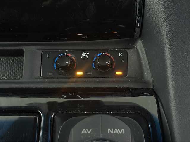 トヨタ アルファード S Cパッケージ 埼玉県 2020(令2)年 4.5万km スパークリングブラックパールクリスタルシャイン モデリスタエアロ　/後席モニター　/社外ナビ　/　AM/FM/CD/DVD/BT/バックカメラ　/ビルトインＥＴＣ　/電動リアゲート　/シートヒーター　/エアシート　/ステアリングヒーター　/メモリ付きパワーシート　/両側パワースライドドア/レーダークルーズコントロール　/レーンキープアシスト/衝突軽減システム/コーナーセンサー/電子パーキング/オートブレーキホールド/ＬＥＤヘッドライト/オートマティックハイビーム/フォグランプ/オットマン/純正アルミホイール/純正フロアマット