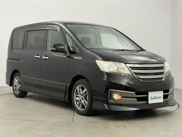 日産 セレナ ライダー Bライン Sハイブリッド 愛知県 2013(平25)年 7.5万km スーパーブラック ナビ　/フリップダウンモニター　/両側パワスラ　/ビルトＥＴＣ　/クルコン　/電格ミラー　/ステアリングスイッチ　/ＵＳＢ／ＡＵＸ　/スマートキー　/HIDライト　/スタッドレス積込　/保証書　/取説　/記録簿　/スペアキー