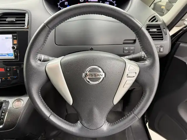 日産 セレナ ライダー Bライン Sハイブリッド 愛知県 2013(平25)年 7.5万km スーパーブラック ナビ　/フリップダウンモニター　/両側パワスラ　/ビルトＥＴＣ　/クルコン　/電格ミラー　/ステアリングスイッチ　/ＵＳＢ／ＡＵＸ　/スマートキー　/HIDライト　/スタッドレス積込　/保証書　/取説　/記録簿　/スペアキー