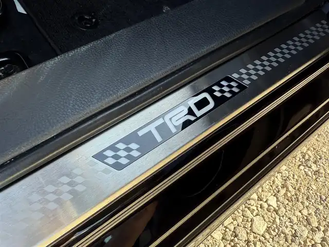 トヨタ ８６ GT リミテッド 兵庫県 2018(平30)年 2.5万km クリスタルブラックシリカ TRDエアロ(F S RU)/TRDマフラー/TRDフロントタワーバー/社外ナビ/フルセグTV/Bluetooth接続/Bカメラ/純正17インチAW/純正ドラレコ/LEDヘッドライトスマートキー2個/TRDプッシュスタート＆スカッフプレート