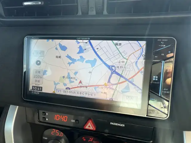 トヨタ ８６ GT リミテッド 兵庫県 2018(平30)年 2.5万km クリスタルブラックシリカ TRDエアロ(F S RU)/TRDマフラー/TRDフロントタワーバー/社外ナビ/フルセグTV/Bluetooth接続/Bカメラ/純正17インチAW/純正ドラレコ/LEDヘッドライトスマートキー2個/TRDプッシュスタート＆スカッフプレート