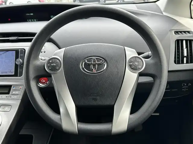 トヨタ プリウス S 千葉県 2013(平25)年 4.2万km ホワイトパールクリスタルシャイン 純正SDナビ/CD/DVD/Bluetooth/フルセグTV/バックカメラ/ドライブレコーダー(DRT-H61A)/プッシュスタート/スマートキー/スペアキー×1/ビルトインETC/純正フロアマット/保証書/取扱説明書