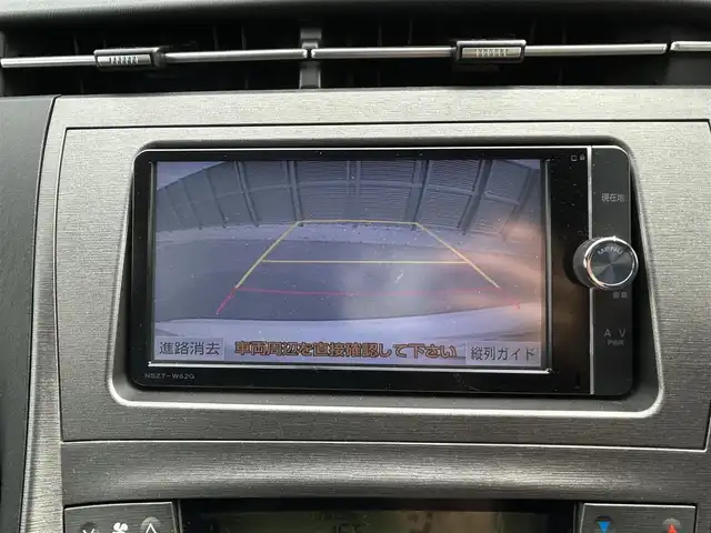 トヨタ プリウス S 千葉県 2013(平25)年 4.2万km ホワイトパールクリスタルシャイン 純正SDナビ/CD/DVD/Bluetooth/フルセグTV/バックカメラ/ドライブレコーダー(DRT-H61A)/プッシュスタート/スマートキー/スペアキー×1/ビルトインETC/純正フロアマット/保証書/取扱説明書